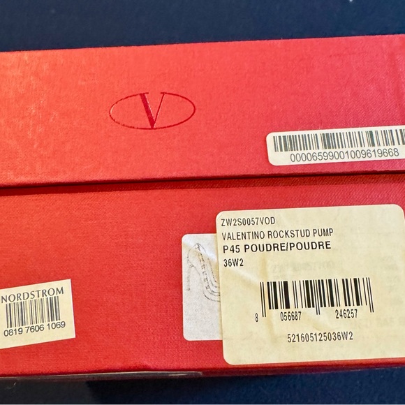 Valentino Rockstud Nude Heels Women’s Sz 36 US6 - Picture 15 of 15
